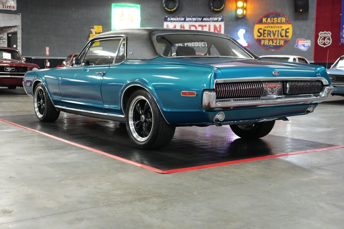 Mercury-Cougar-XR-7-1968-Coupe-20