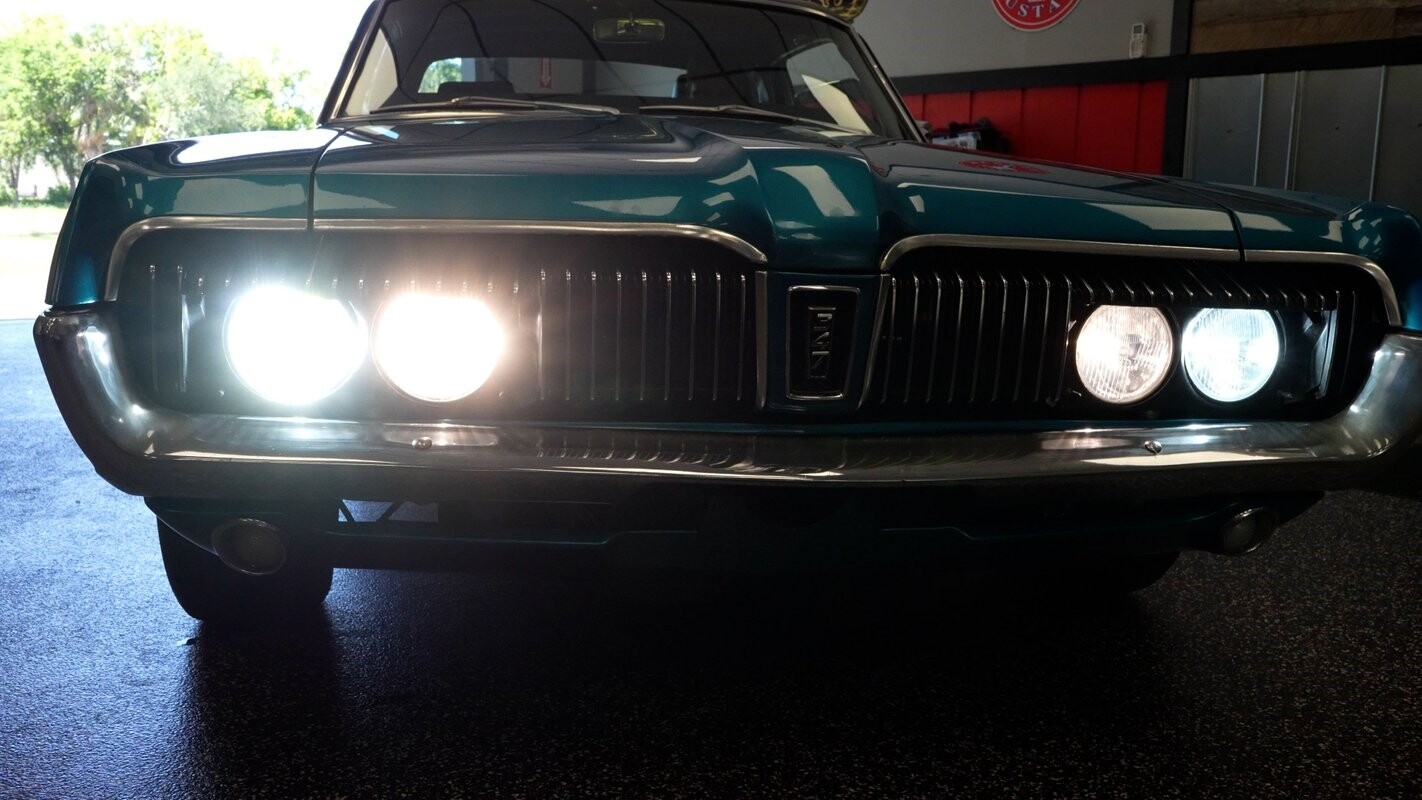 Mercury-Cougar-XR-7-1968-Coupe-31