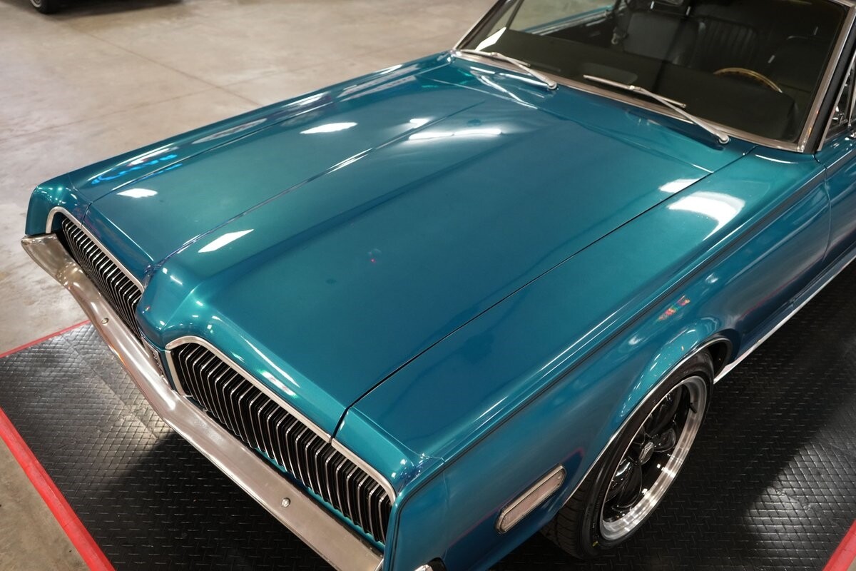Mercury-Cougar-XR-7-1968-Coupe-33