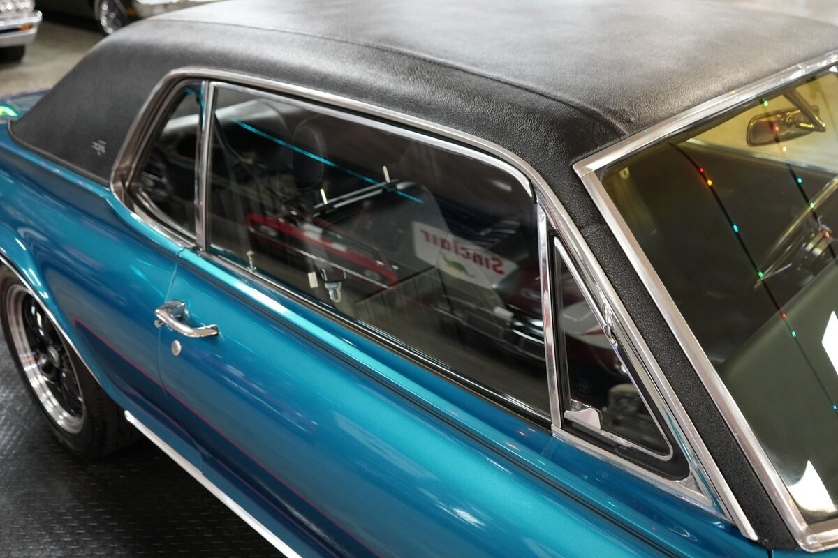 Mercury-Cougar-XR-7-1968-Coupe-36