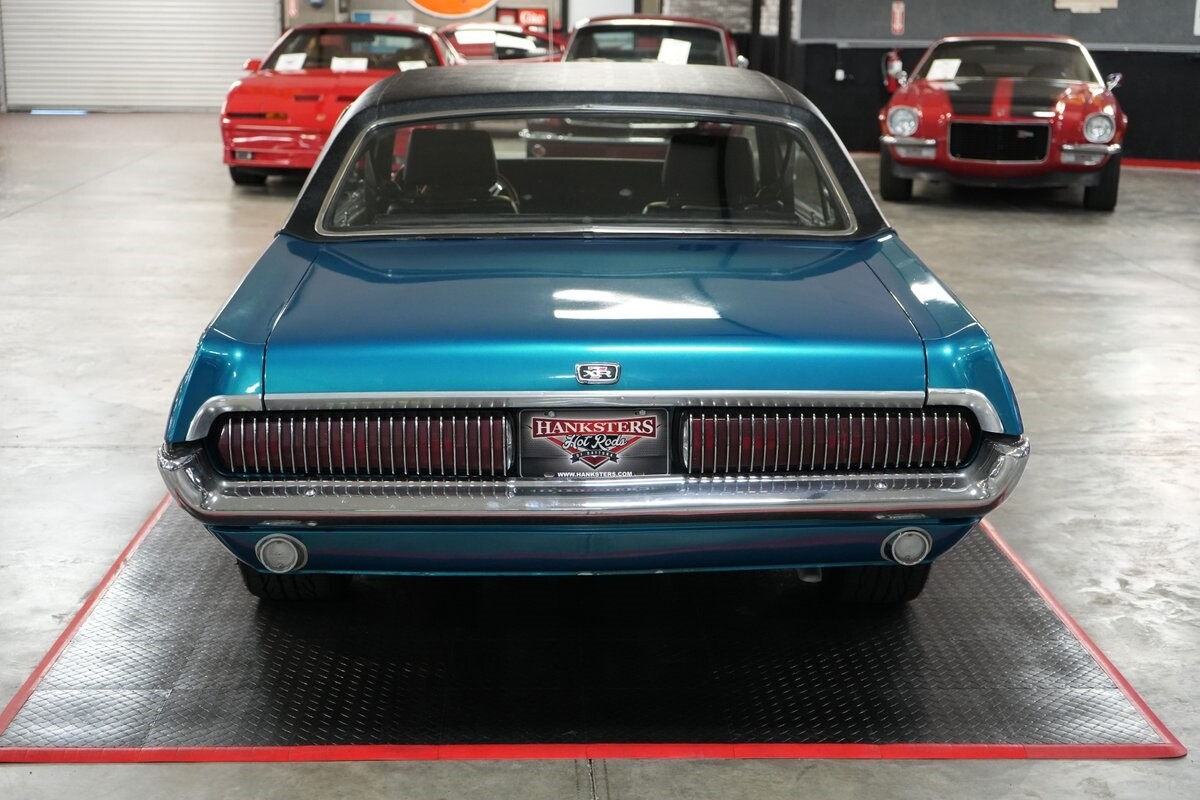 Mercury-Cougar-XR-7-1968-Coupe-4