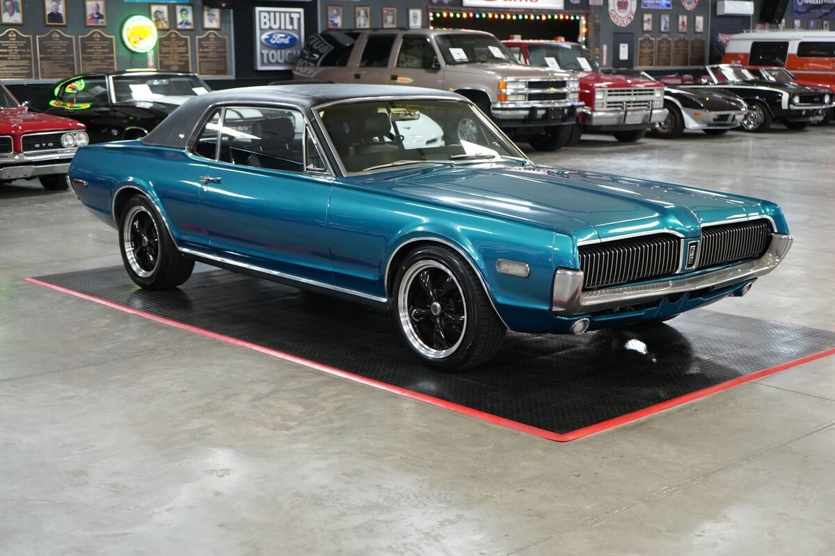 Mercury-Cougar-XR-7-1968-Coupe-7