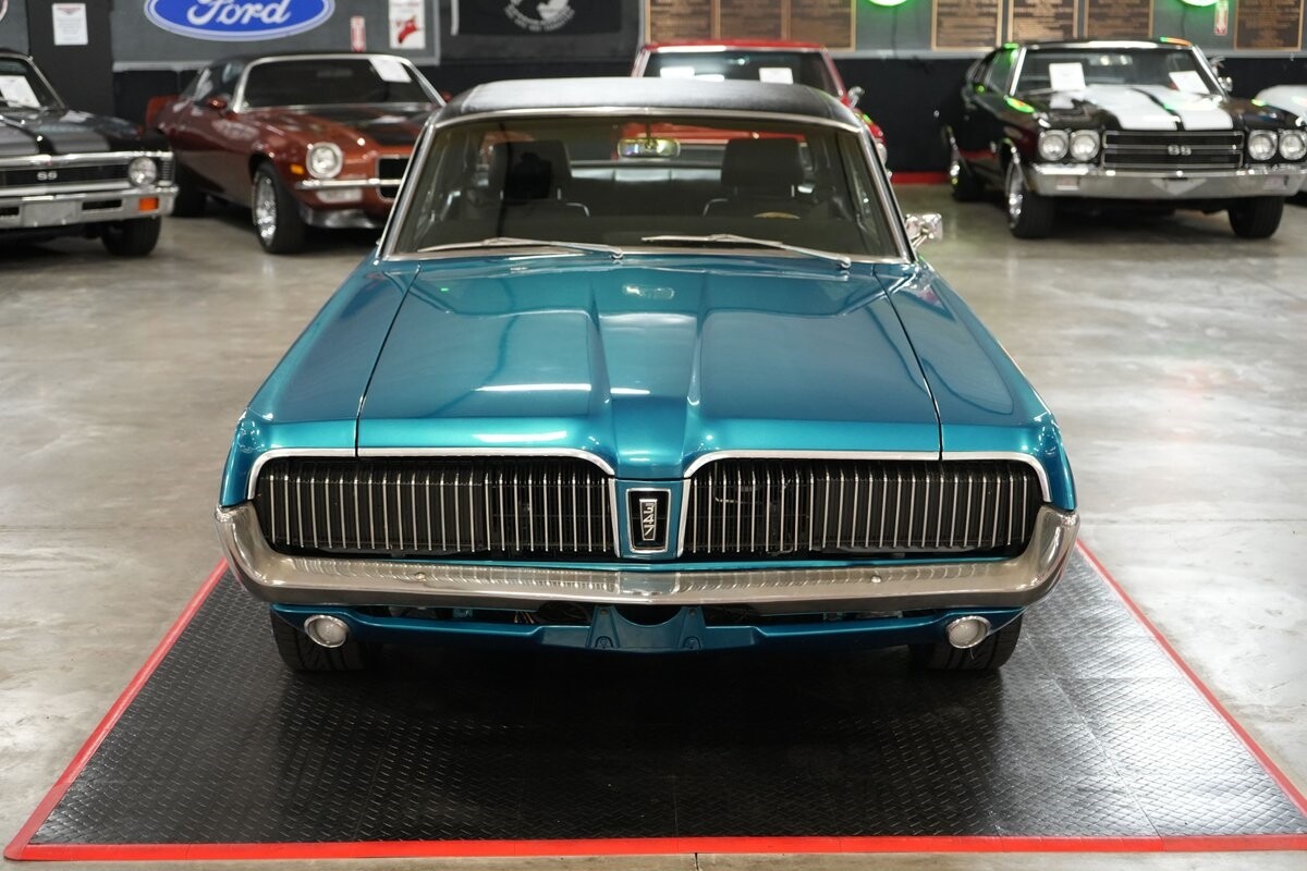 Mercury-Cougar-XR-7-1968-Coupe-8