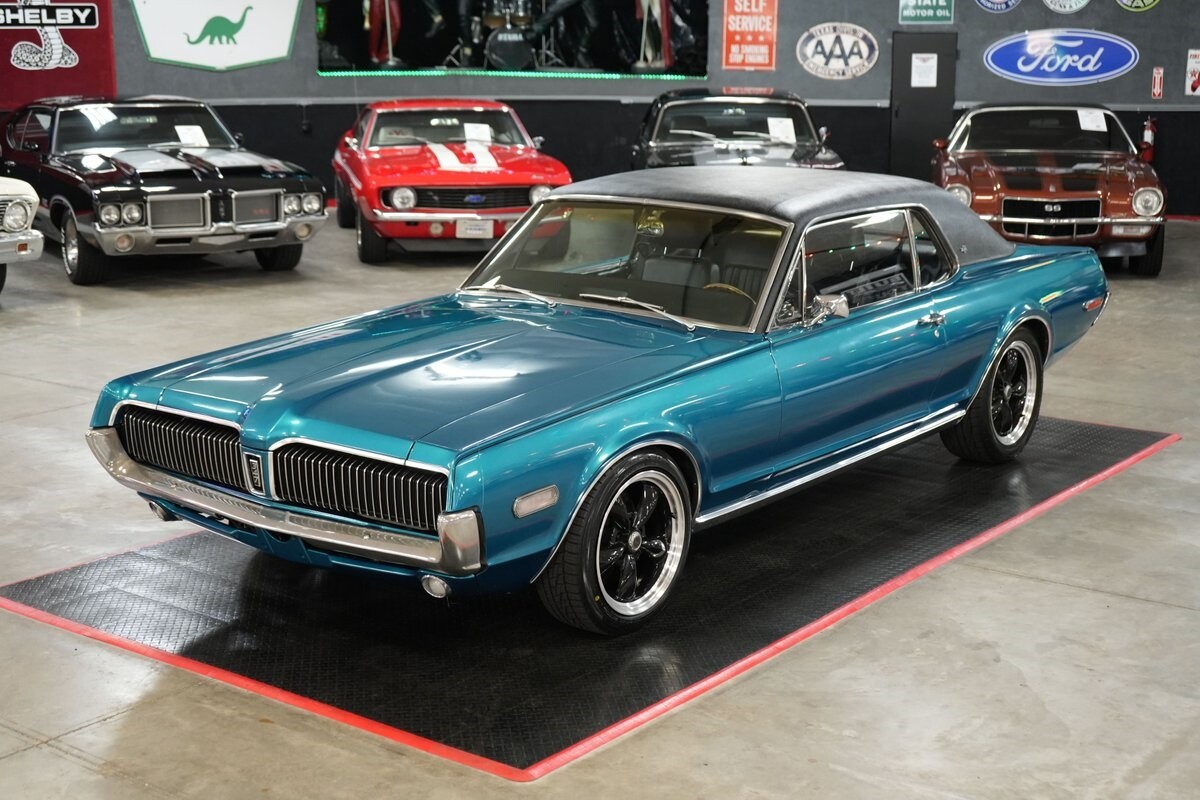 Mercury-Cougar-XR-7-1968-Coupe-9