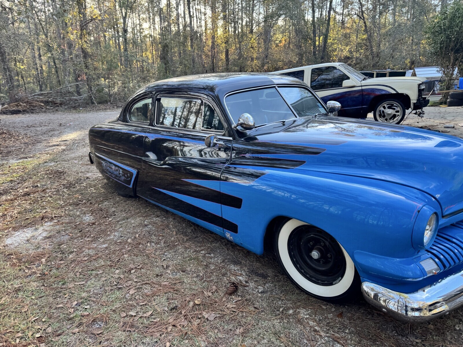 Mercury-Custom-1951-Coupe-3
