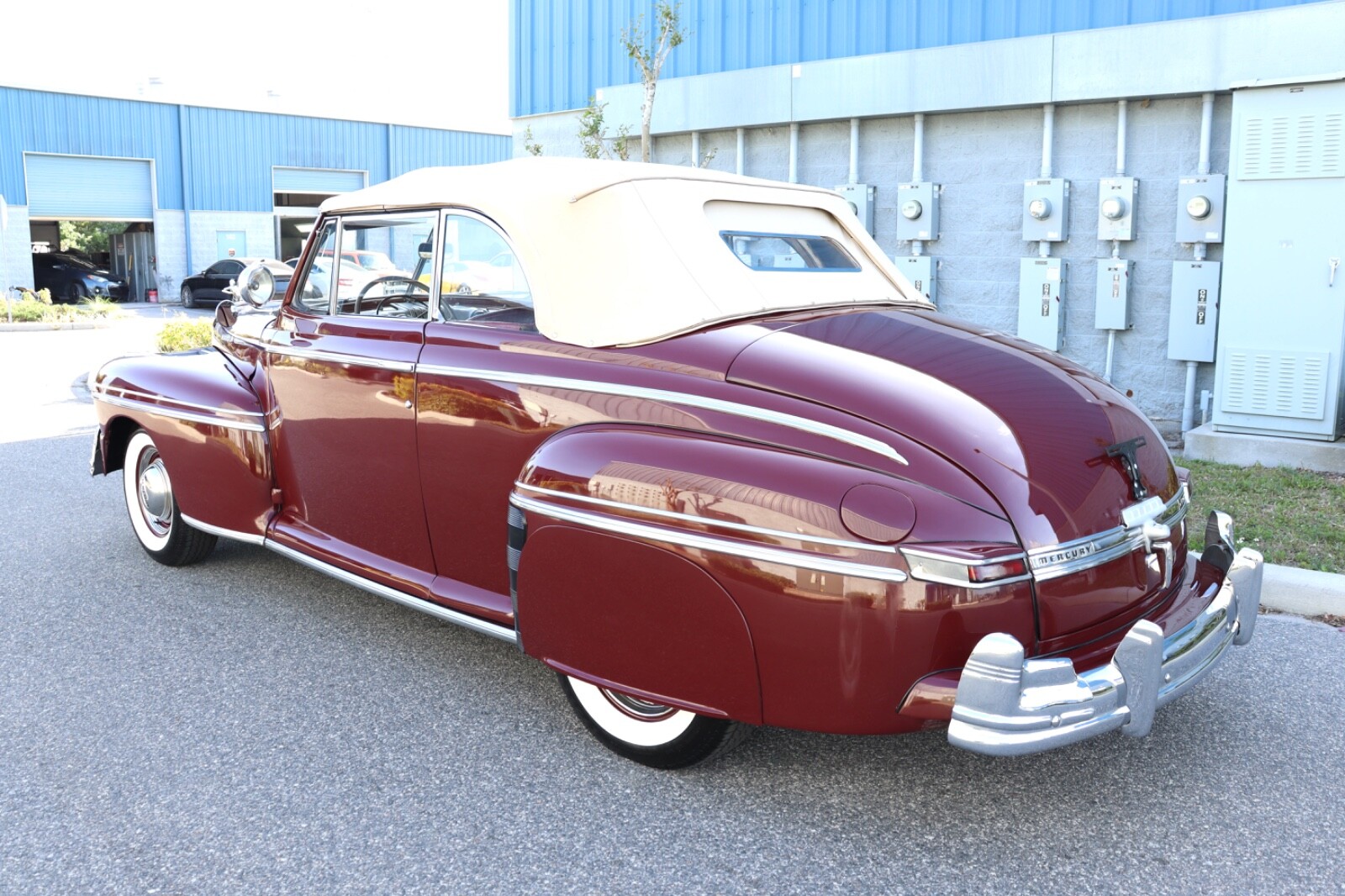 Mercury-Eight-1948-Convertible-2