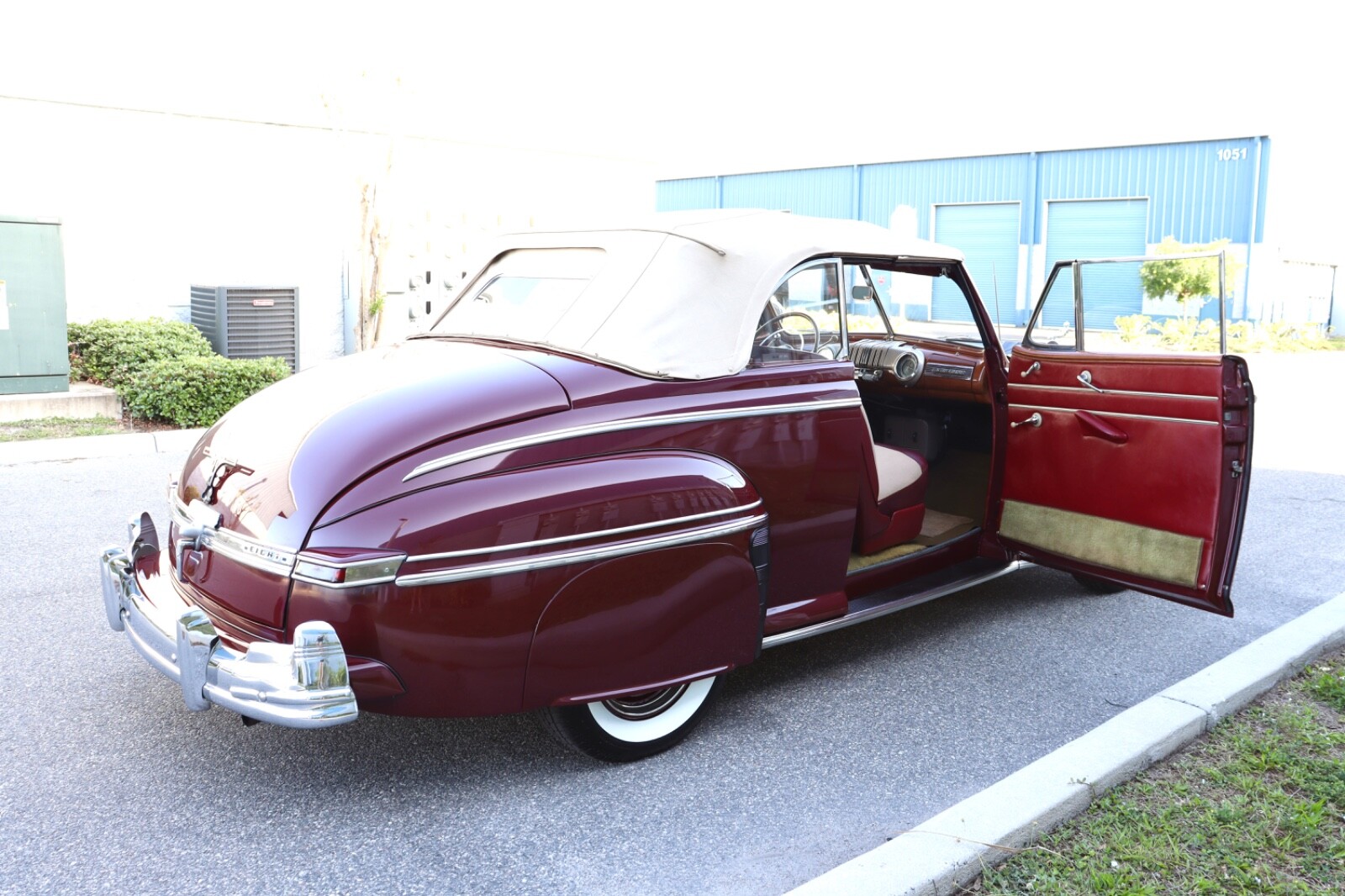 Mercury-Eight-1948-Convertible-26