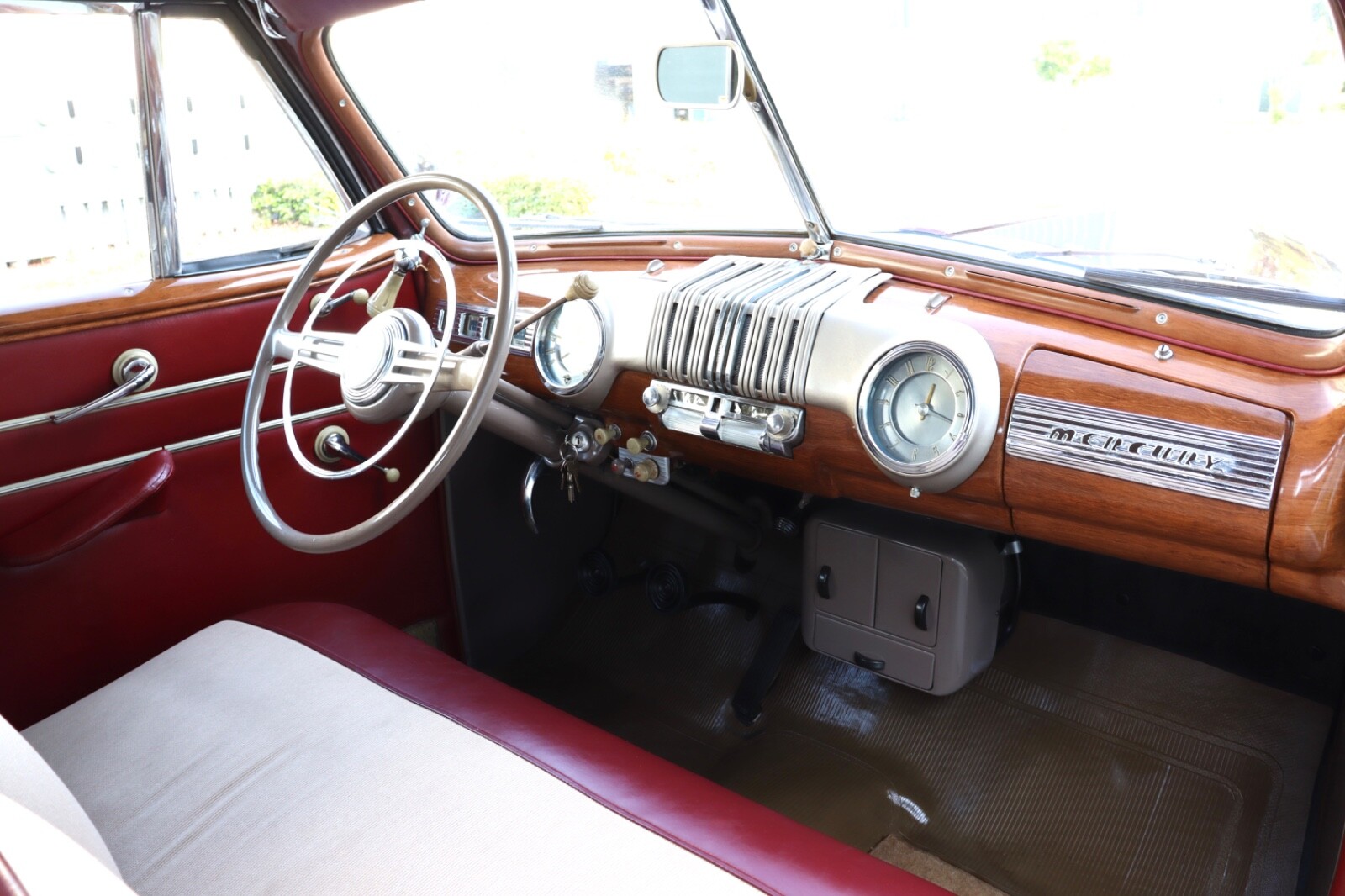 Mercury-Eight-1948-Convertible-27