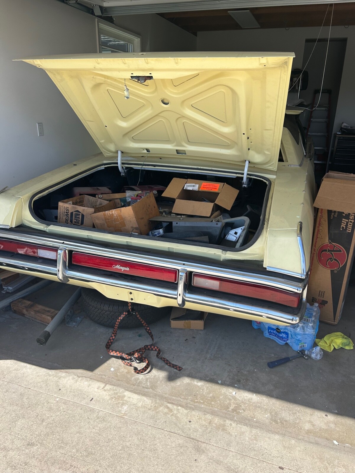 Mercury-Grand-Marquis-1971-Sedan-1