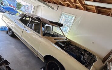 Mercury-Grand-Marquis-1971-Sedan-9