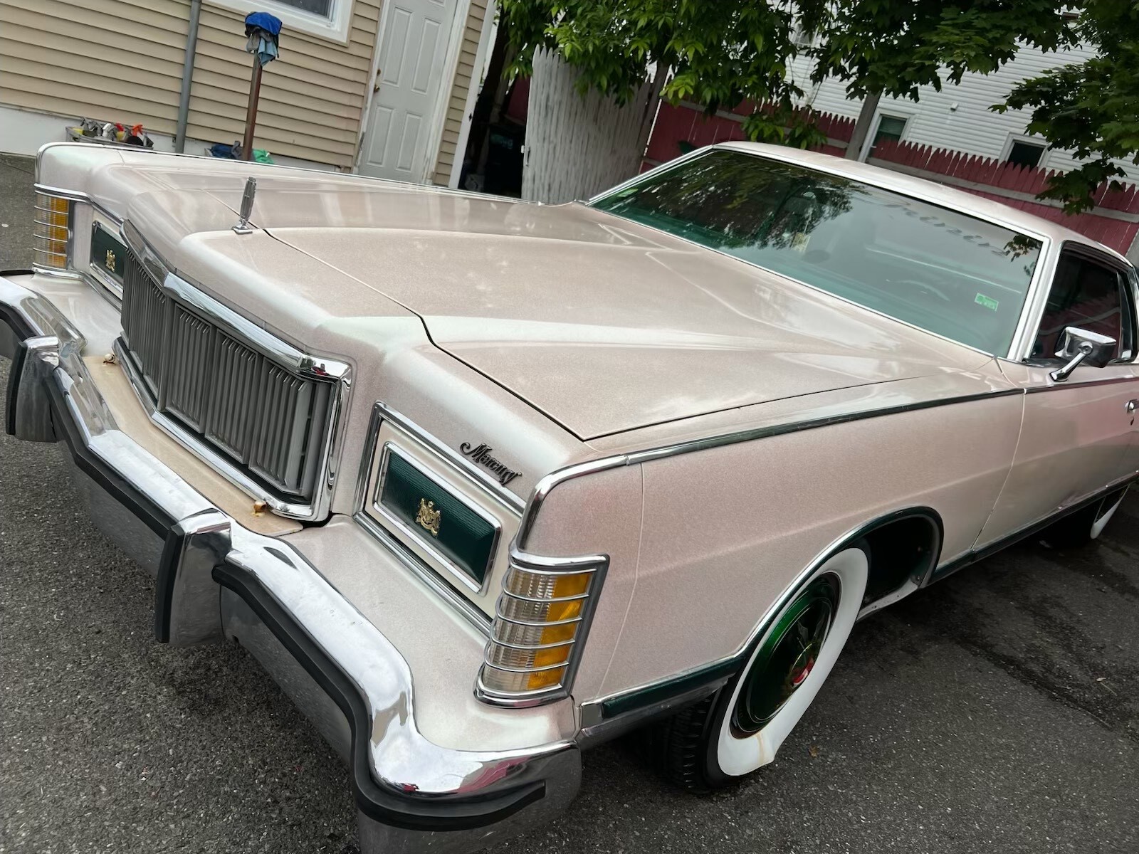 Mercury-Grand-Marquis-1977-Coupe