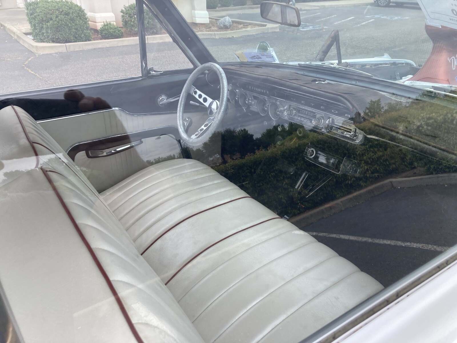 Mercury-Meteor-1963-10