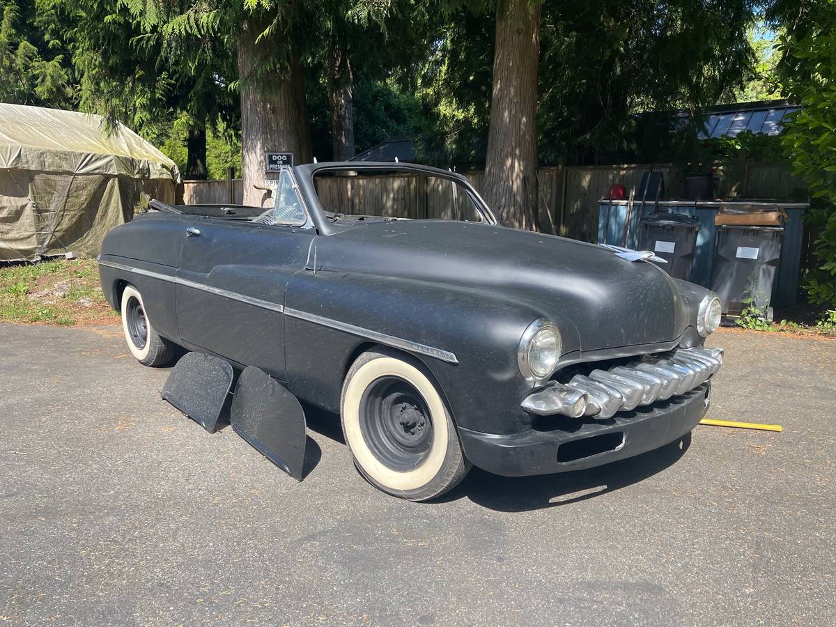 Mercury-Monterey-1949-black-4