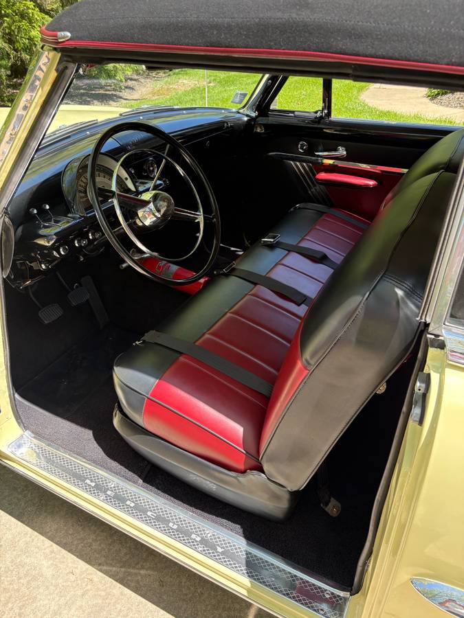 Mercury-Monterey-1952-yellow-11
