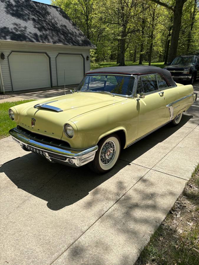 Mercury-Monterey-1952-yellow-4