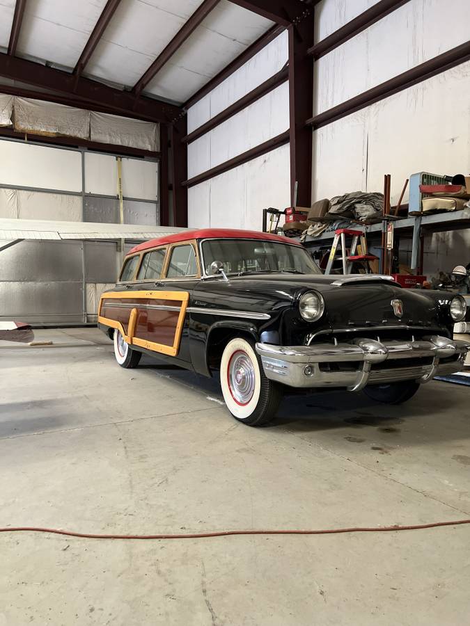 Mercury-Stationwagon-1953