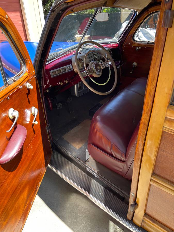 Mercury-Woodie-1946-5