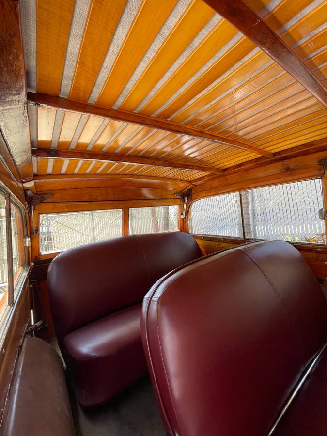 Mercury-Woodie-1946-7