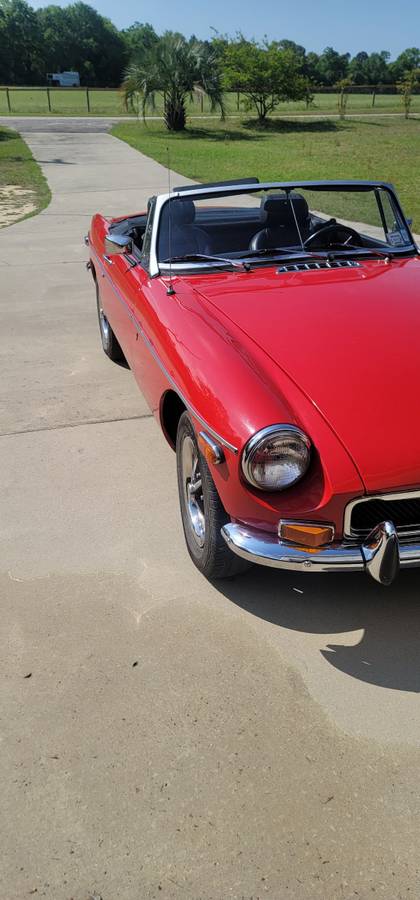 Mg-B-convertible-1974-red-2