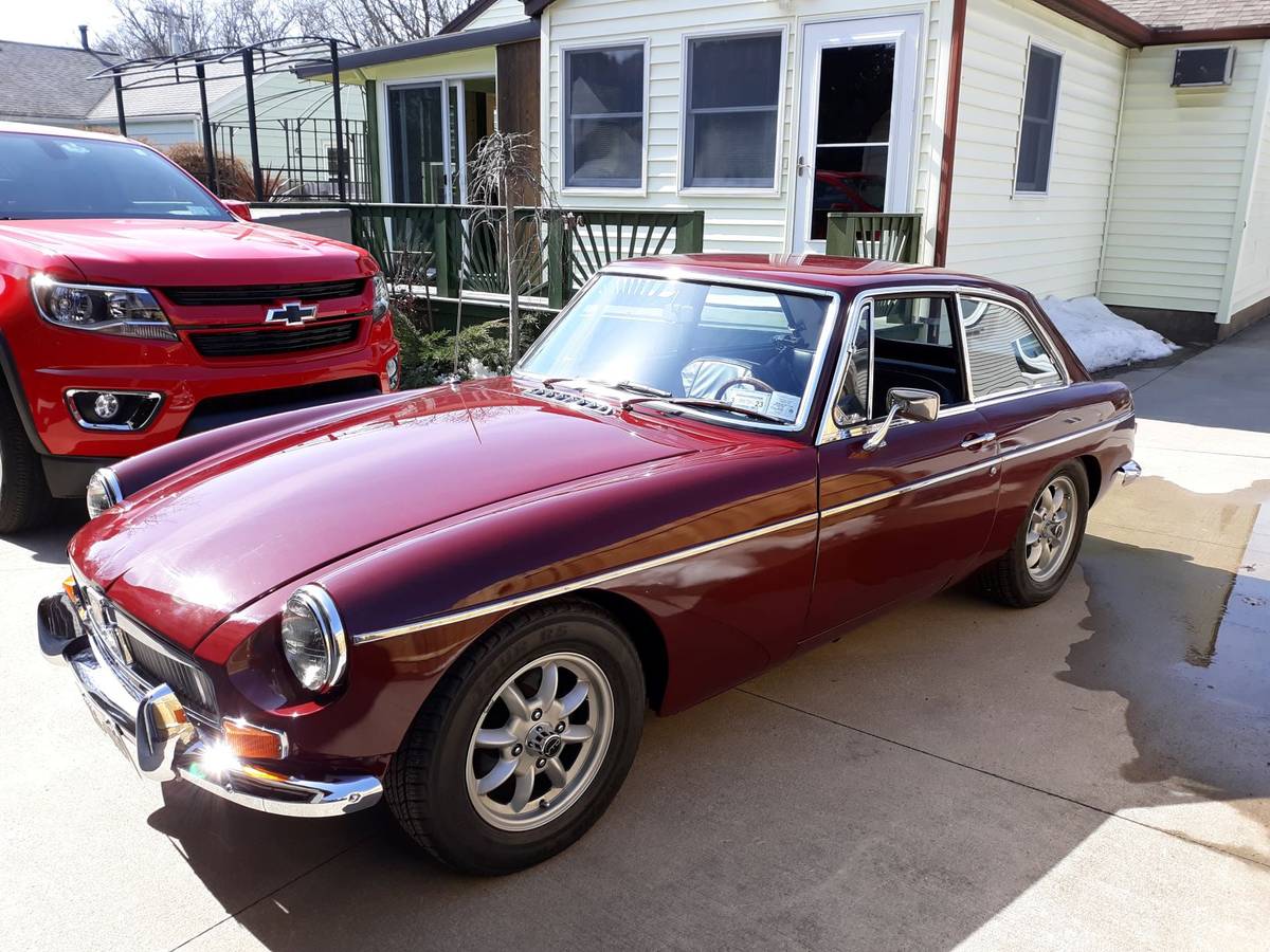 Mg B gt  1969 red