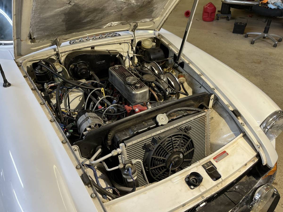 Mg-B-gt-1971-white-11