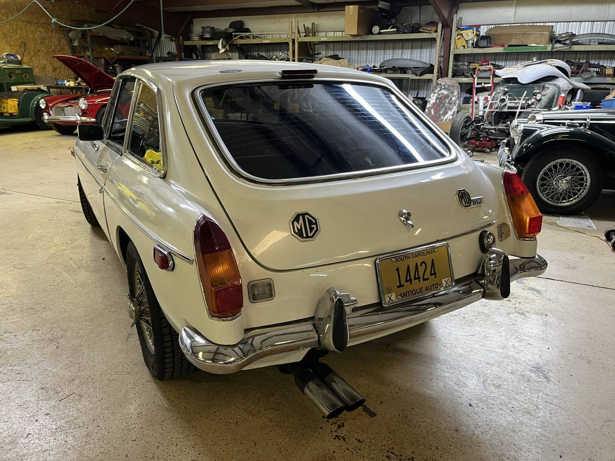 Mg-B-gt-1971-white-7
