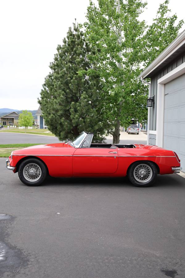 Mg-B-roadster-1963-red-4