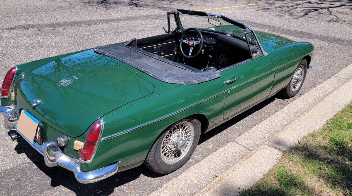 Mg-B-roadster-1968-green-3