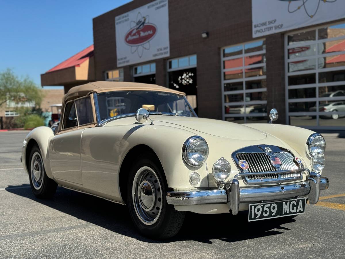 Mg-Mga-roadster-1959-white-4