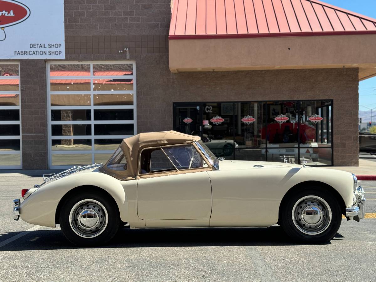 Mg-Mga-roadster-1959-white-6