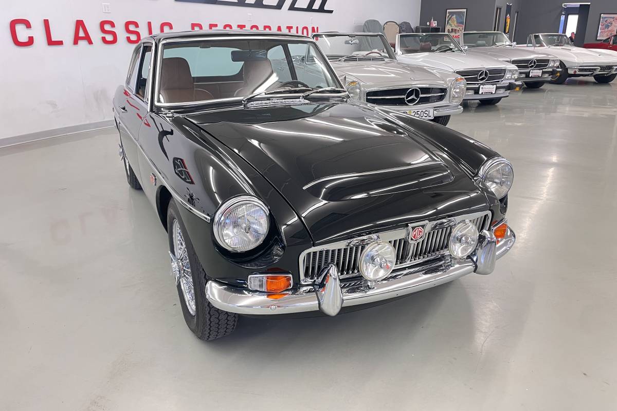 Mg-Mgc-gt-1969-black-1