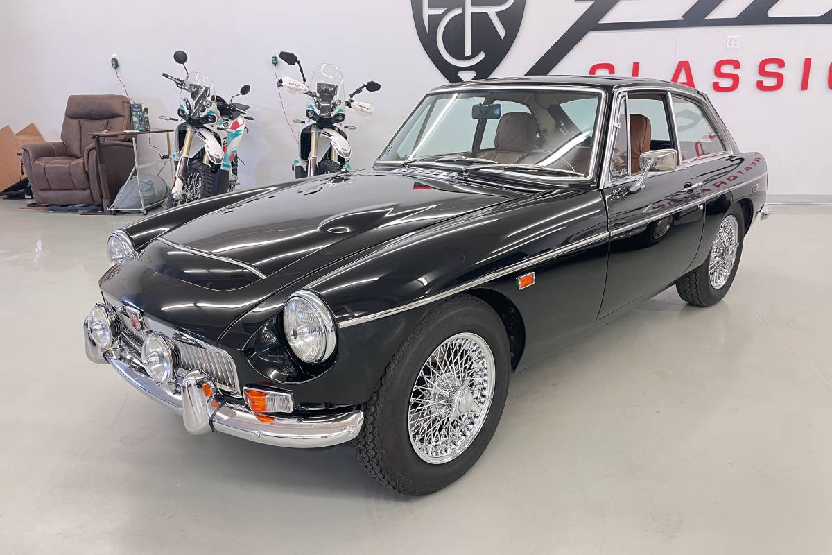 Mg-Mgc-gt-1969-black-2