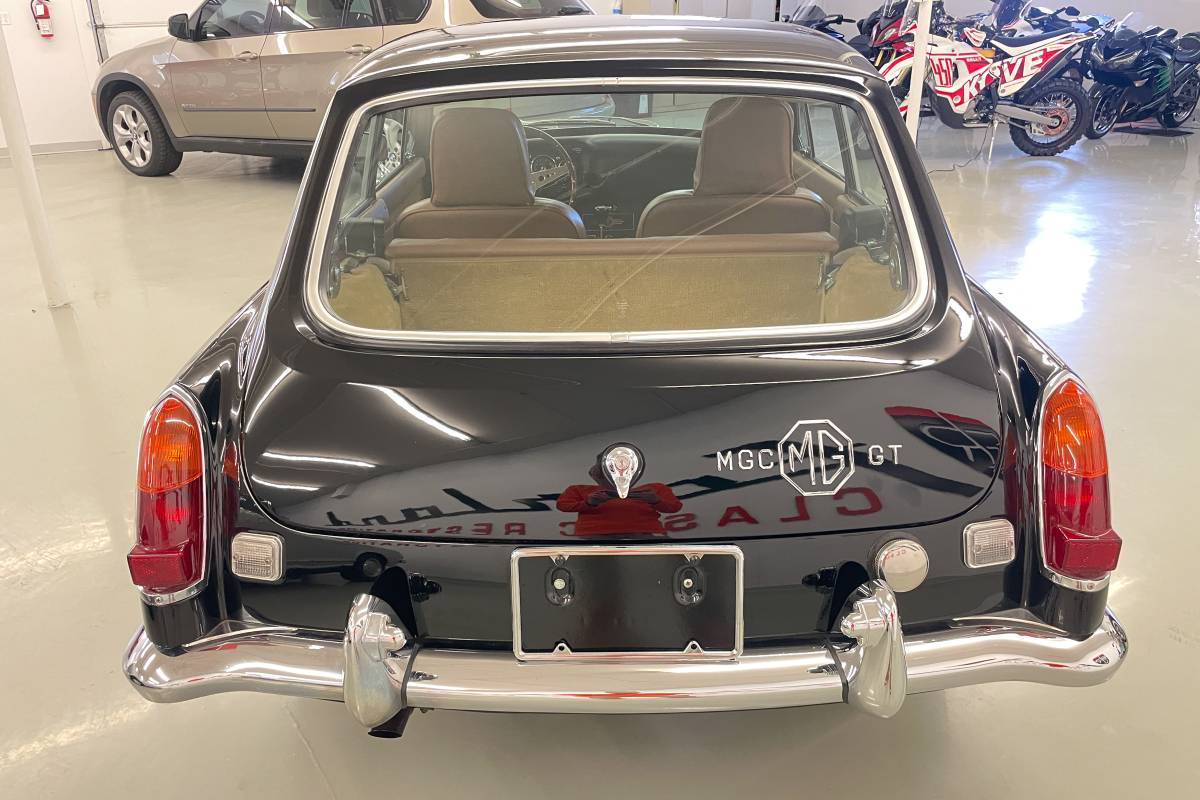 Mg-Mgc-gt-1969-black-5