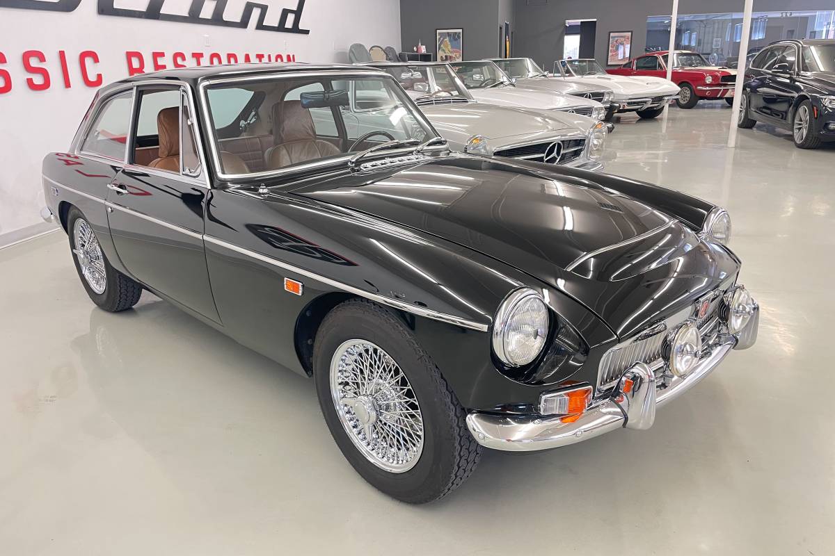 Mg-Mgc-gt-1969-black-6