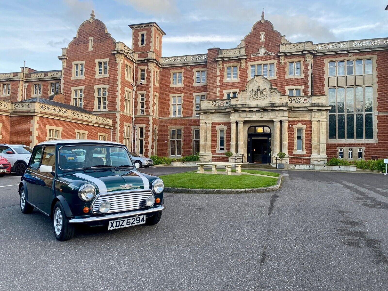 Mini-Cooper-1994-Hatchback-2