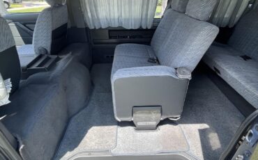 Mitsubishi-Delica-1995-Minivan-19