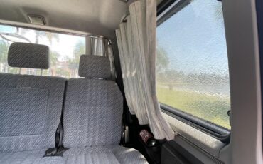 Mitsubishi-Delica-1995-Minivan-22