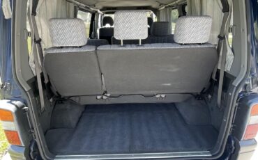 Mitsubishi-Delica-1995-Minivan-36