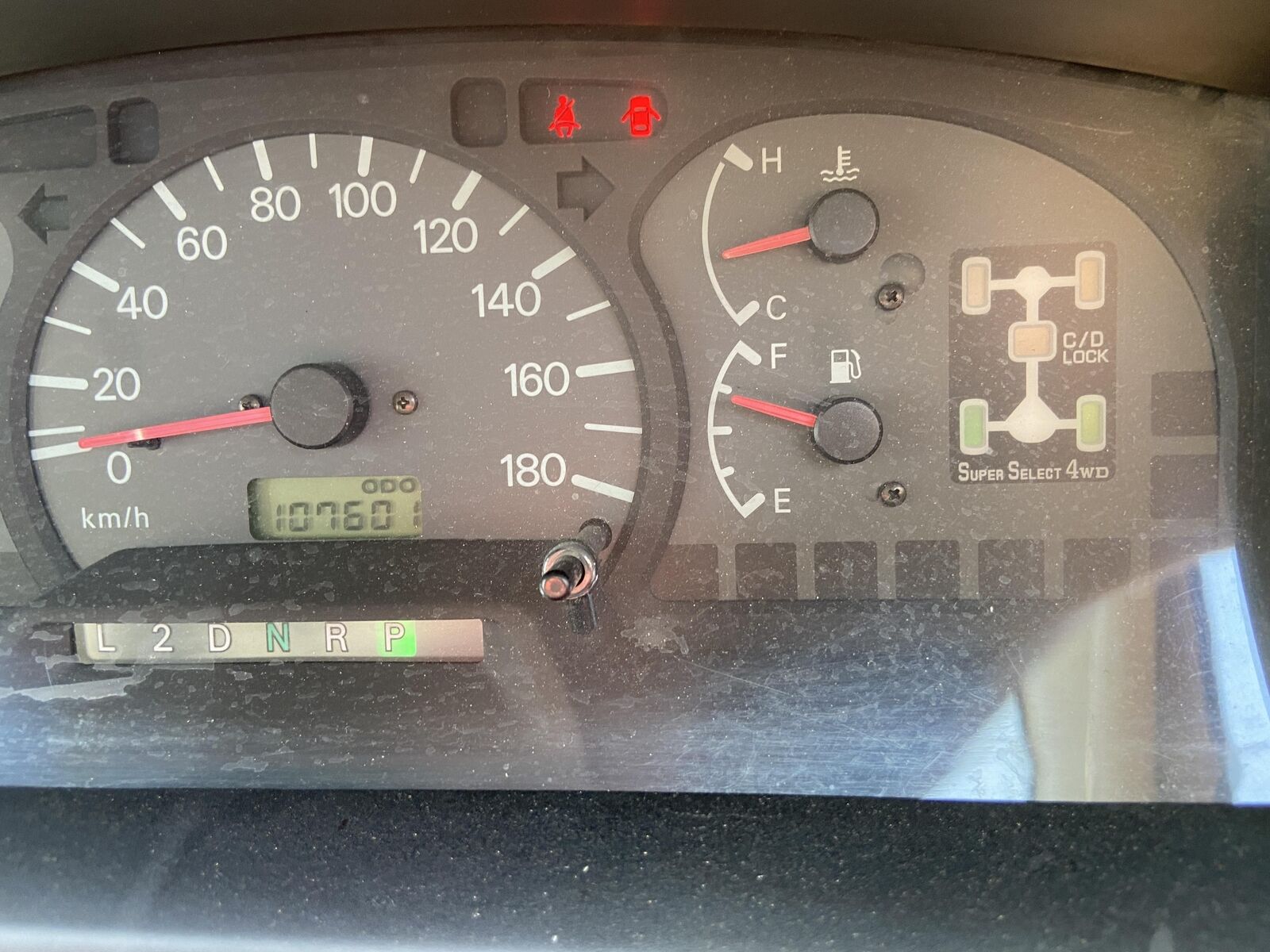Mitsubishi-Delica-1995-Van-29