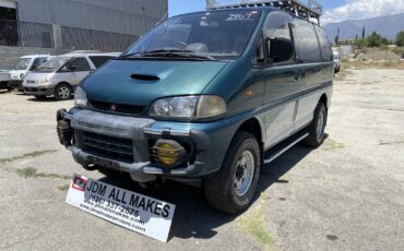 Mitsubishi-Delica-1995-Van-4