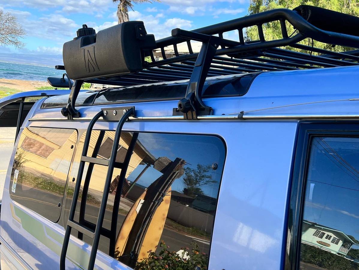 Mitsubishi-Delica-l300-diesel-1992-blue-14