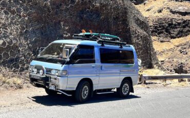 Mitsubishi-Delica-l300-diesel-1992-blue-16