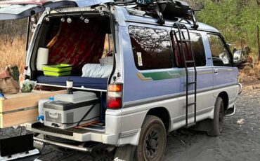 Mitsubishi-Delica-l300-diesel-1992-blue-8