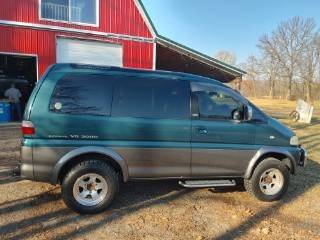 Mitsubishi-Delica-l400-1994-13