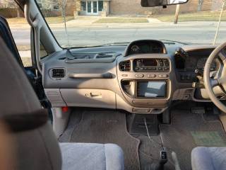 Mitsubishi-Delica-l400-1994-15