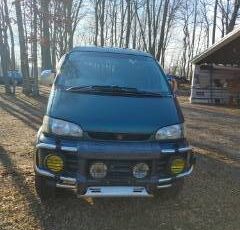 Mitsubishi-Delica-l400-1994-2