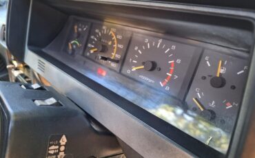 Mitsubishi-Lancer-1986-Sedan-6