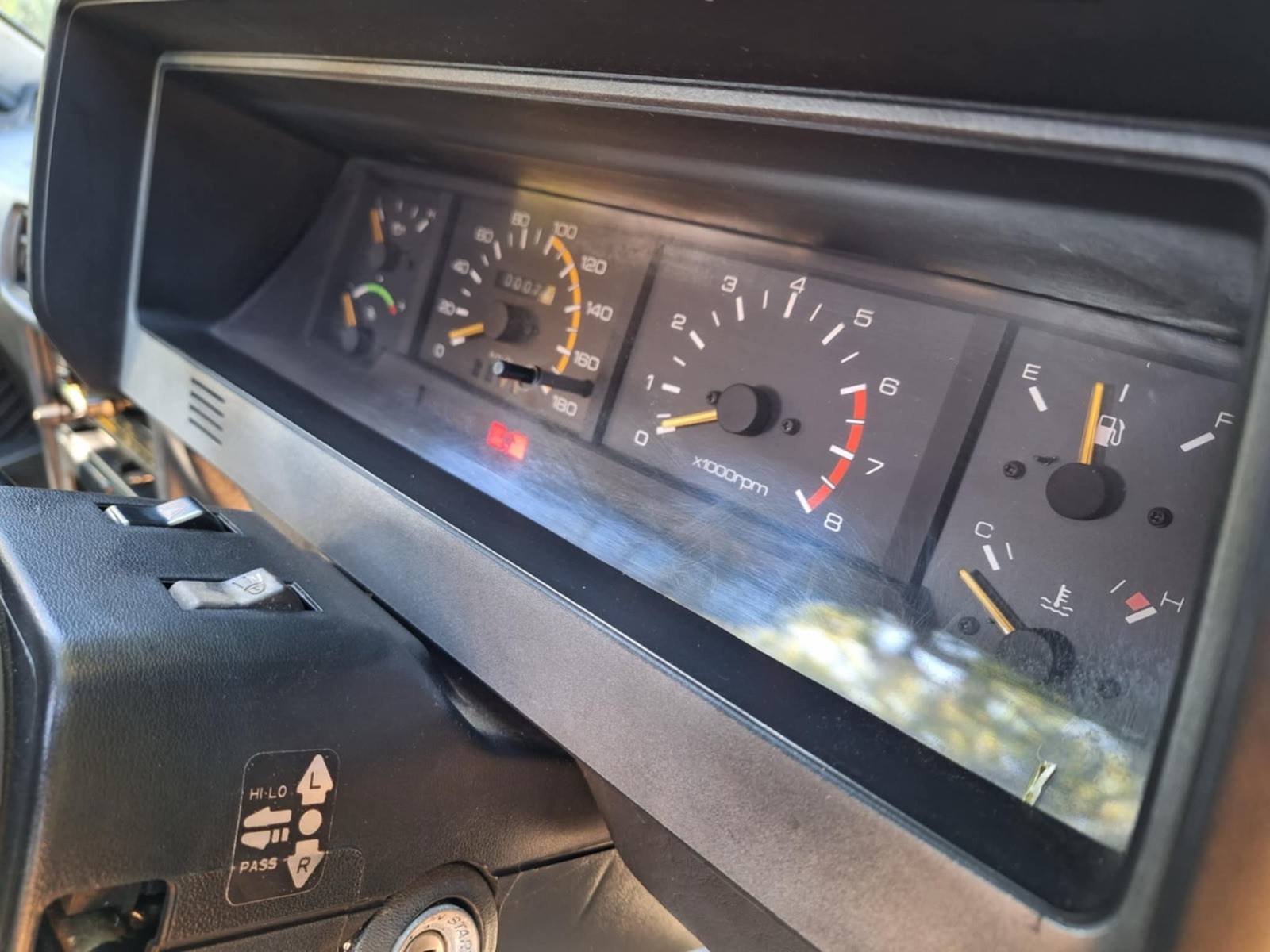 Mitsubishi-Lancer-1986-Sedan-6