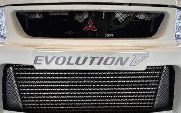 Mitsubishi-Lancer-evolution-v-1991-white-16
