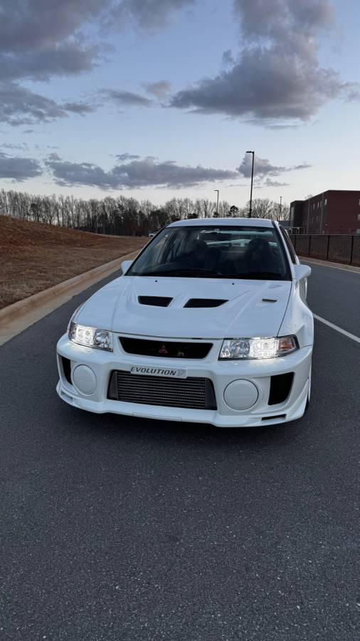 Mitsubishi-Lancer-evolution-v-1991-white-6
